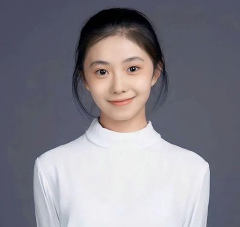 救命！刘浩存红毯造型到底是在搞什么啊